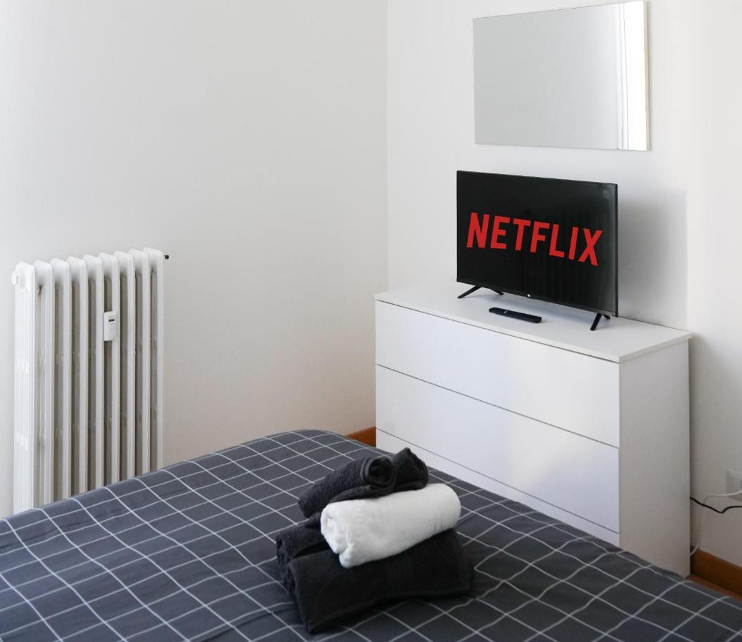 10 Min From The Airport-Wifi-Free Parking Apartment Samarate Ngoại thất bức ảnh