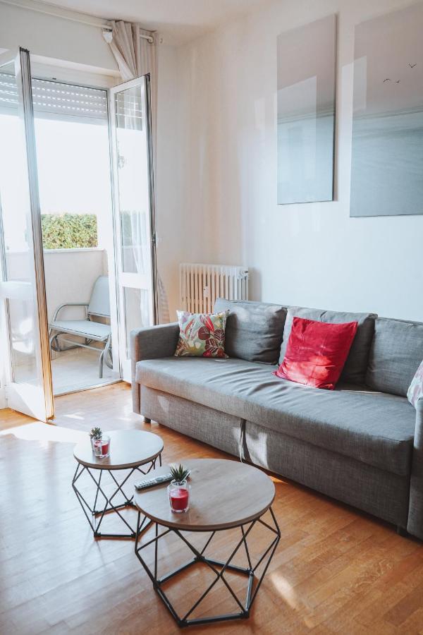 10 Min From The Airport-Wifi-Free Parking Apartment Samarate Ngoại thất bức ảnh