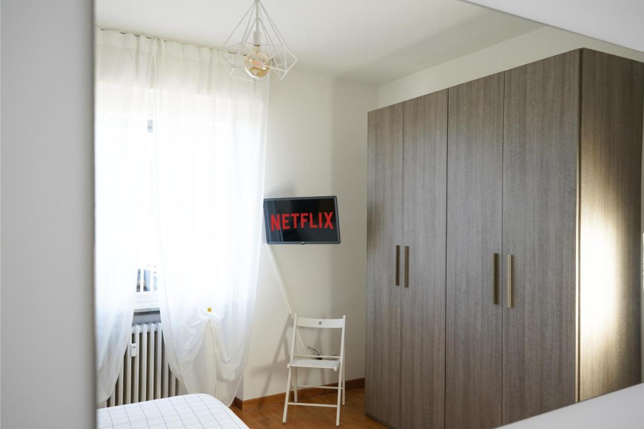 10 Min From The Airport-Wifi-Free Parking Apartment Samarate Ngoại thất bức ảnh